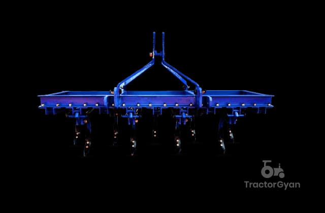 Swaraj Spring Loaded Cultivator (1) Swaraj Spring Loaded Cultivator (1)