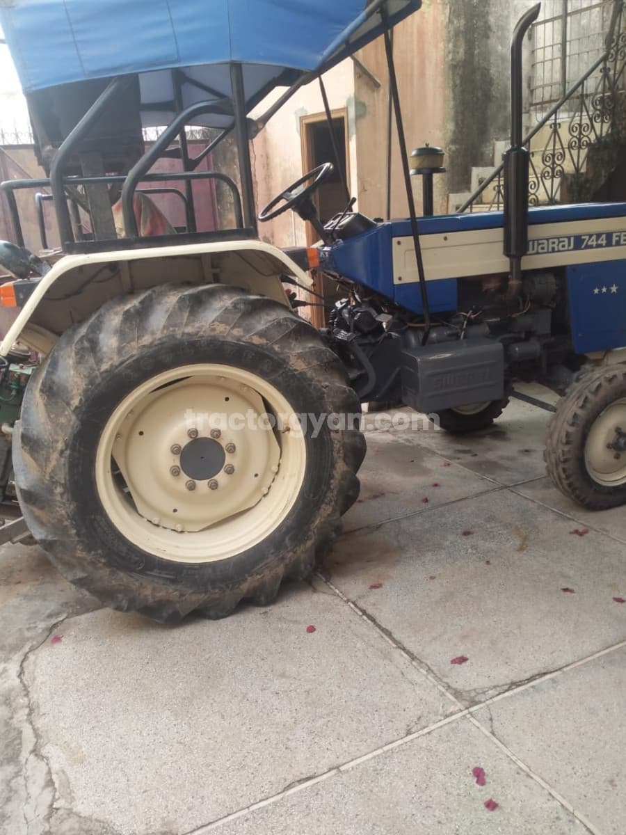 Swaraj 744 FE (HP) (3)