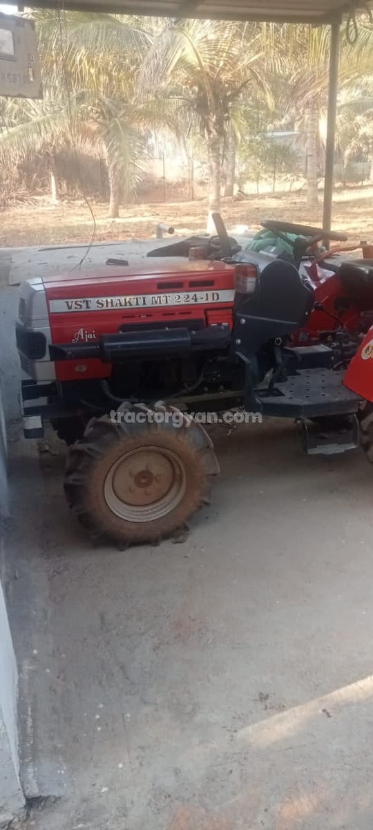 VST VT 224 1D (22HP) (2)