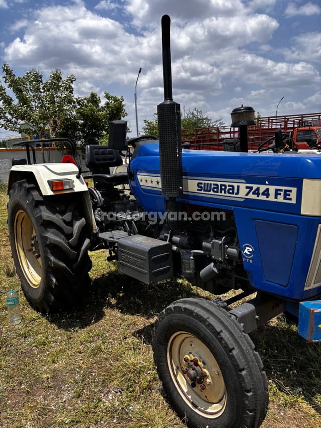Swaraj 744 FE (HP) (3) Swaraj 744 FE (HP) (3)